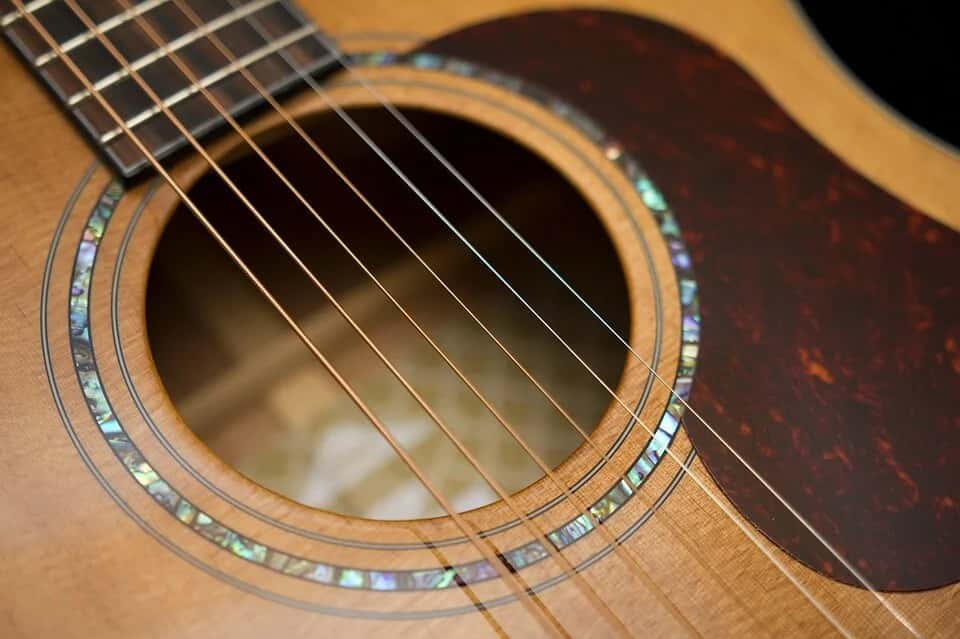 Westerngitarre lernen