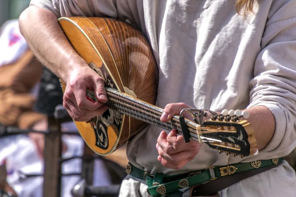 Irische Bouzouki