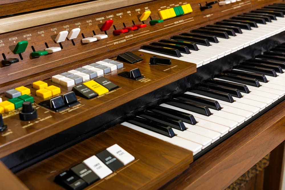 Elektrische Orgel
